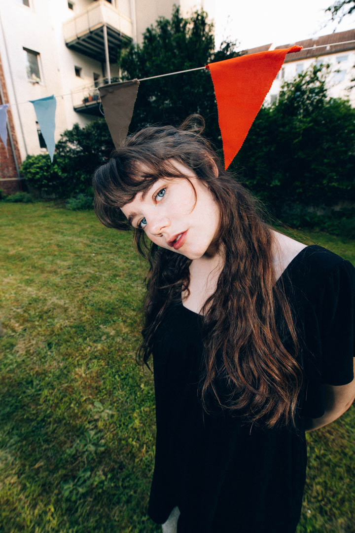 Nina Caroine